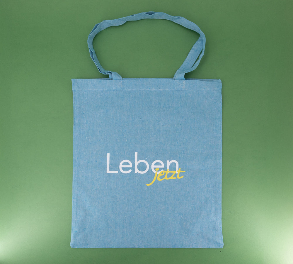 Tasche ‚Leben jetzt‘ mit recycelter Baumwolle