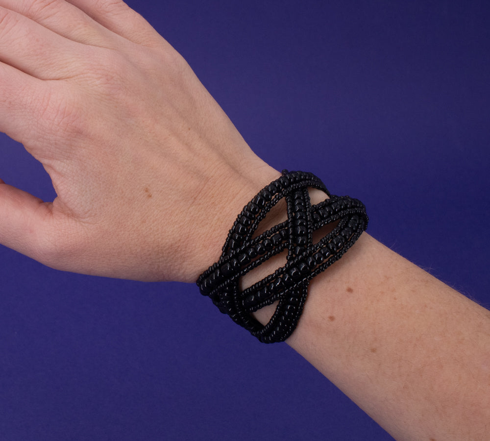 Flexible Armreifen aus Indonesien (2 Farbvarianten)