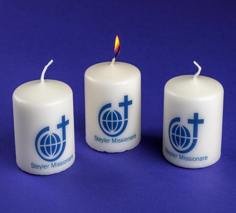 Stumpenkerze: Motiv Logo Steyler Missionare