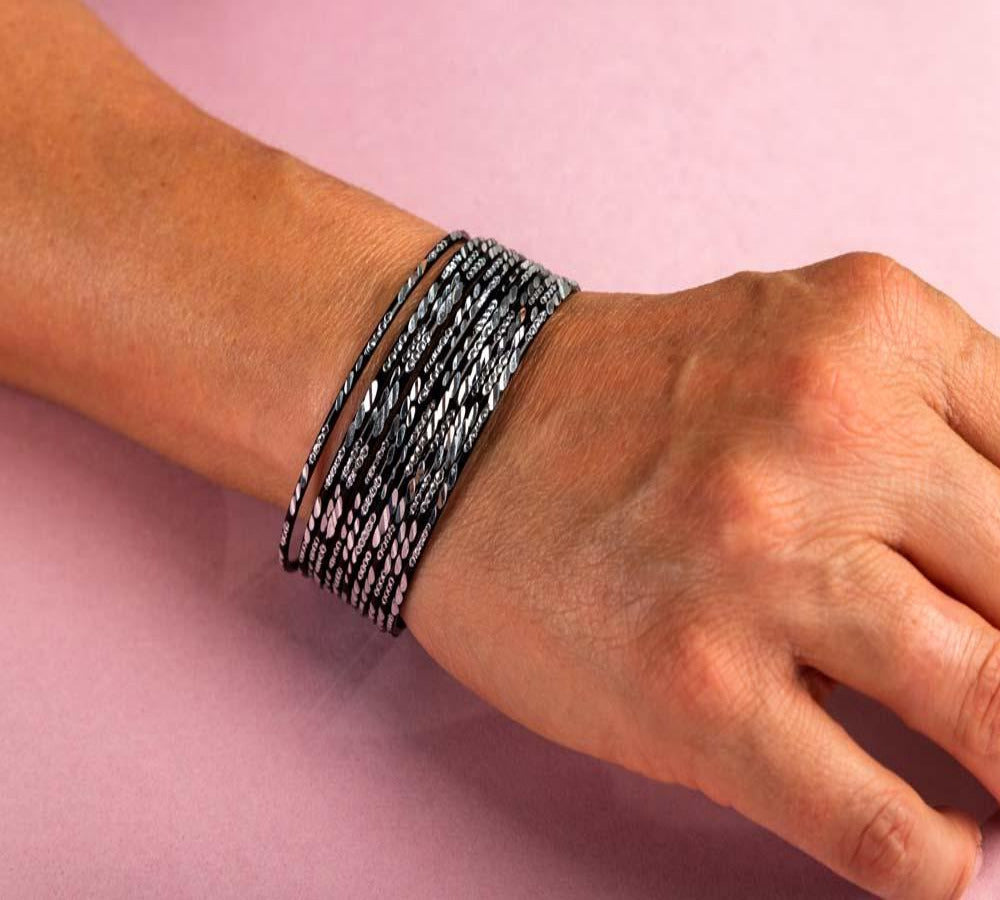 10er-Set: Schicke Armreifen aus Pakistan