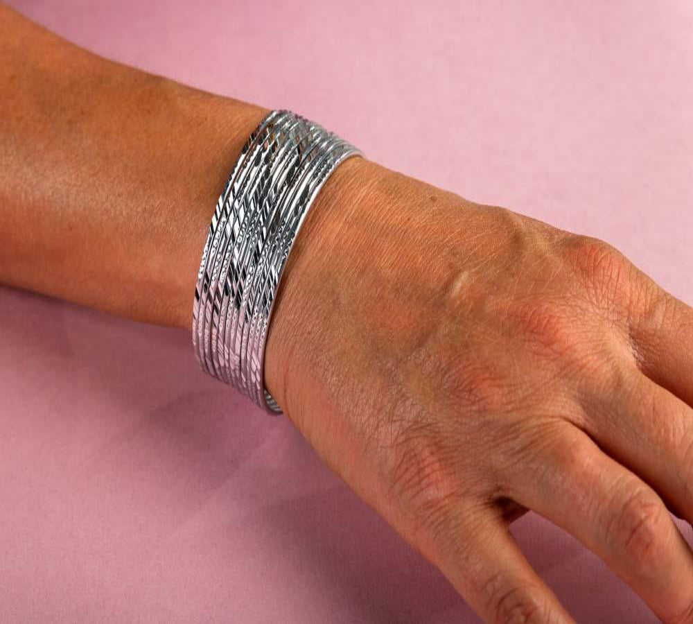 10er-Set: Schicke Armreifen aus Pakistan