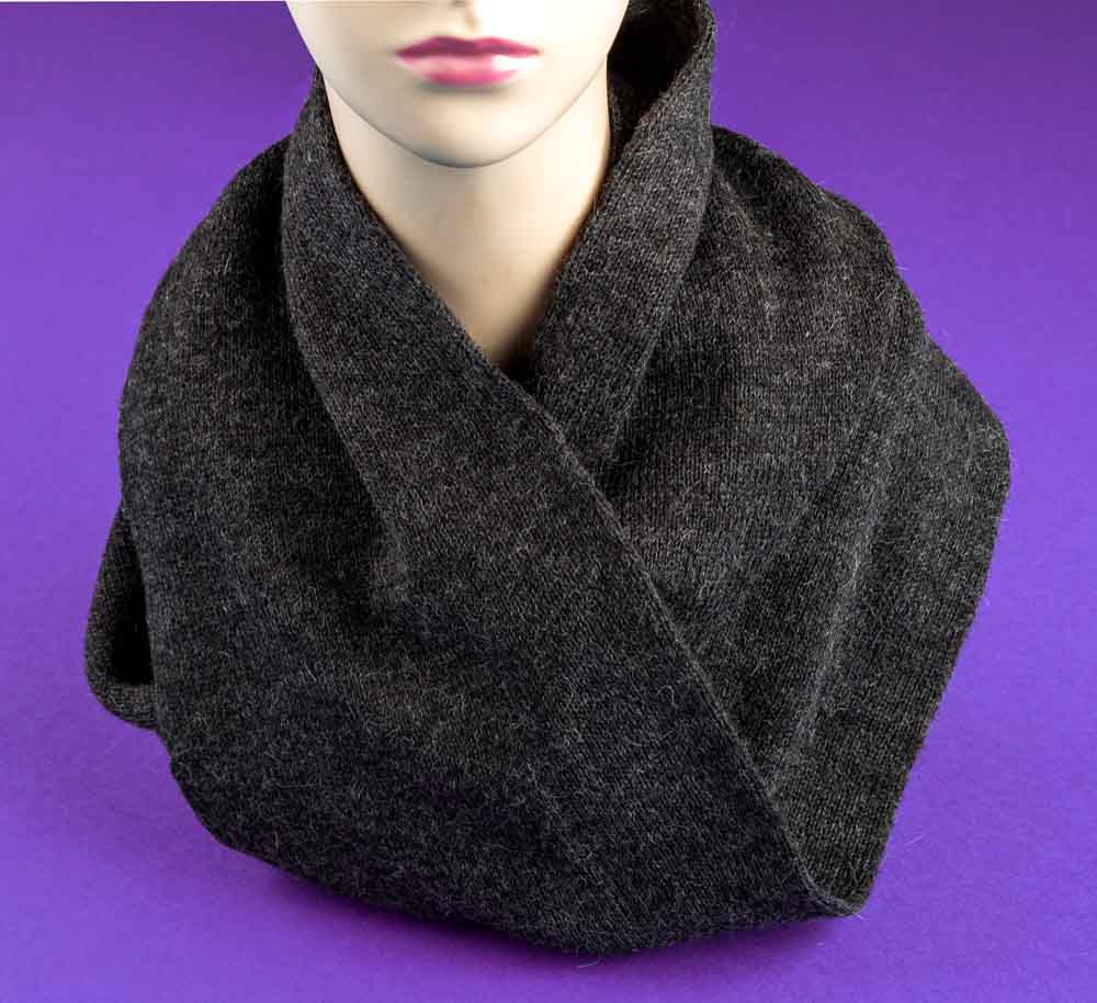 Loop oder Schal aus Alpakawolle - Handarbeit aus Bolivien